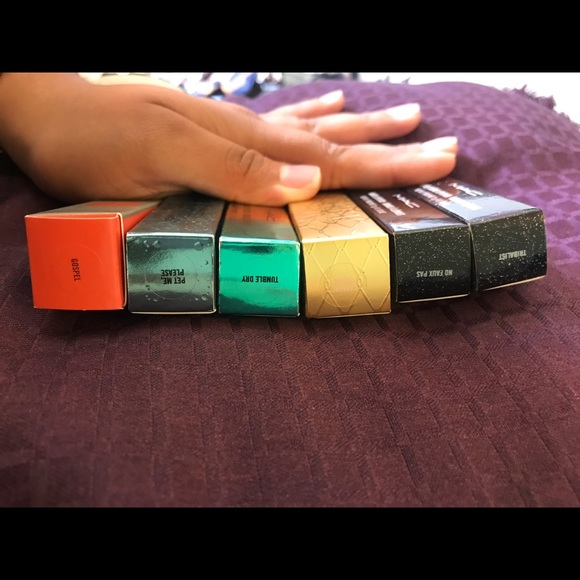 Limited edition Mac lipstick bundle - Picture 2 of 2